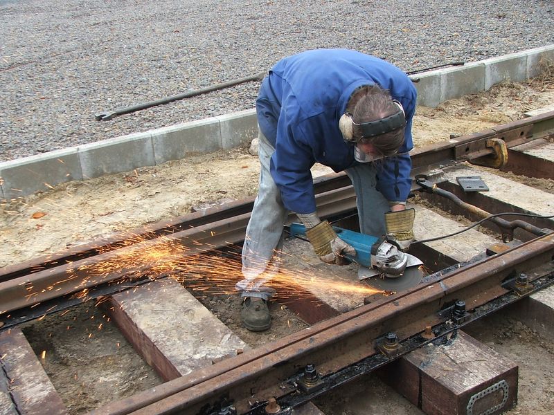 2009-09-30, Museumsbahn Weichenbau26.JPG